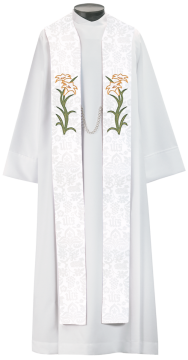 Christ Has Risen Overstole for Easter (8118S)