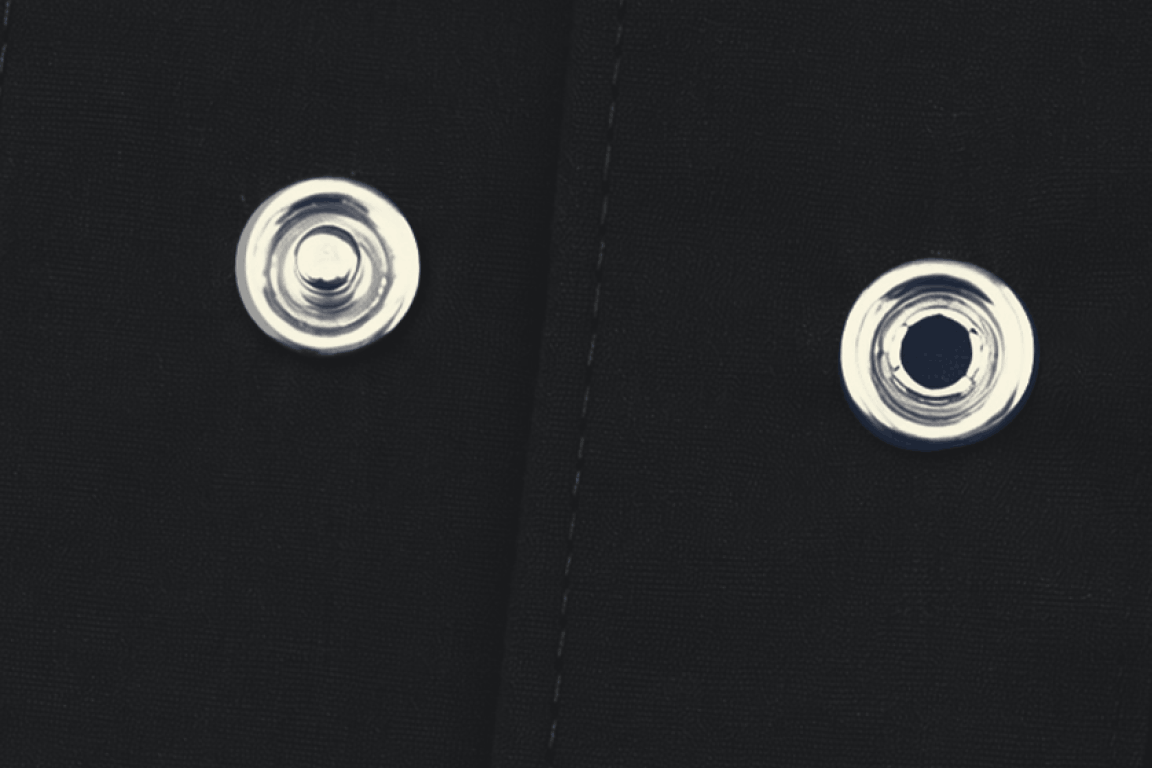 Hidden snap-front closure detail